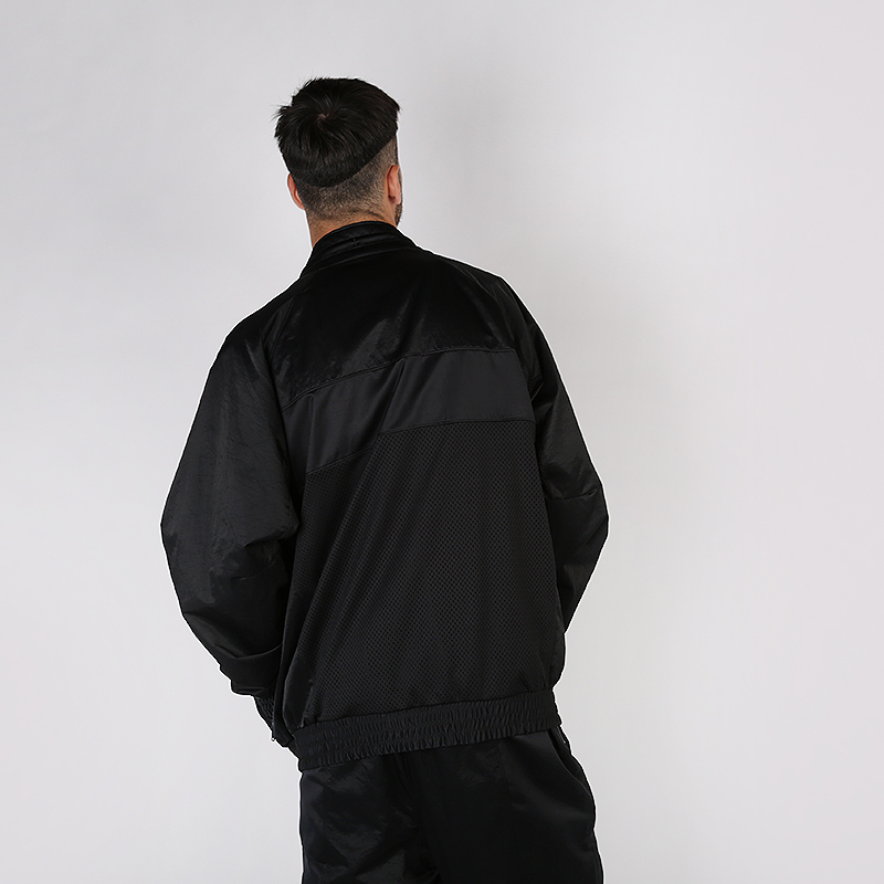 мужская черная куртка Jordan Wings Basketball Flight Suit Jacket AV1302-011 - цена, описание, фото 5